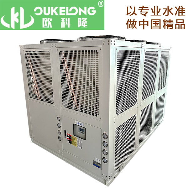 80匹風(fēng)冷箱式冷水機(jī)